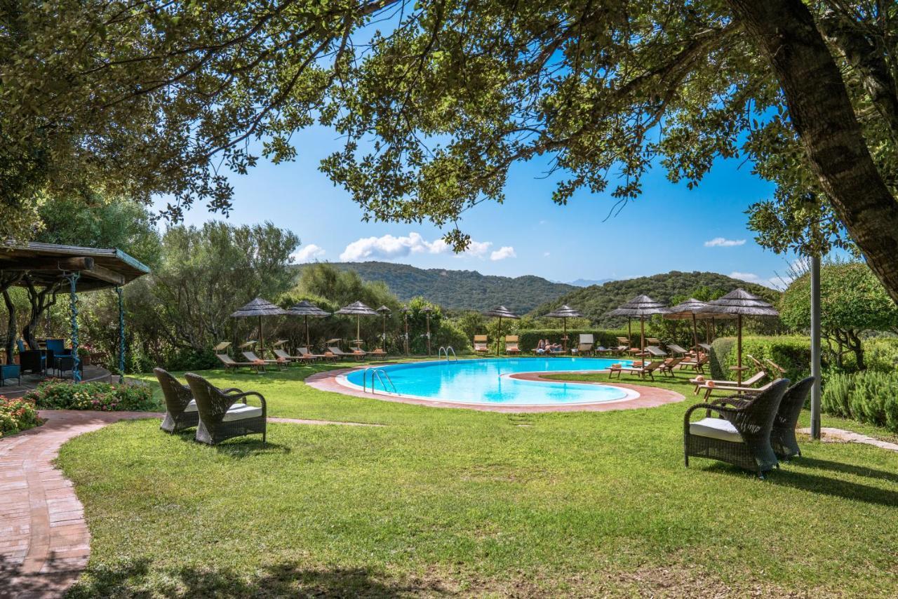 Hotel Aldiola Country Resort Сант Антонио Ди Галура Екстериор снимка