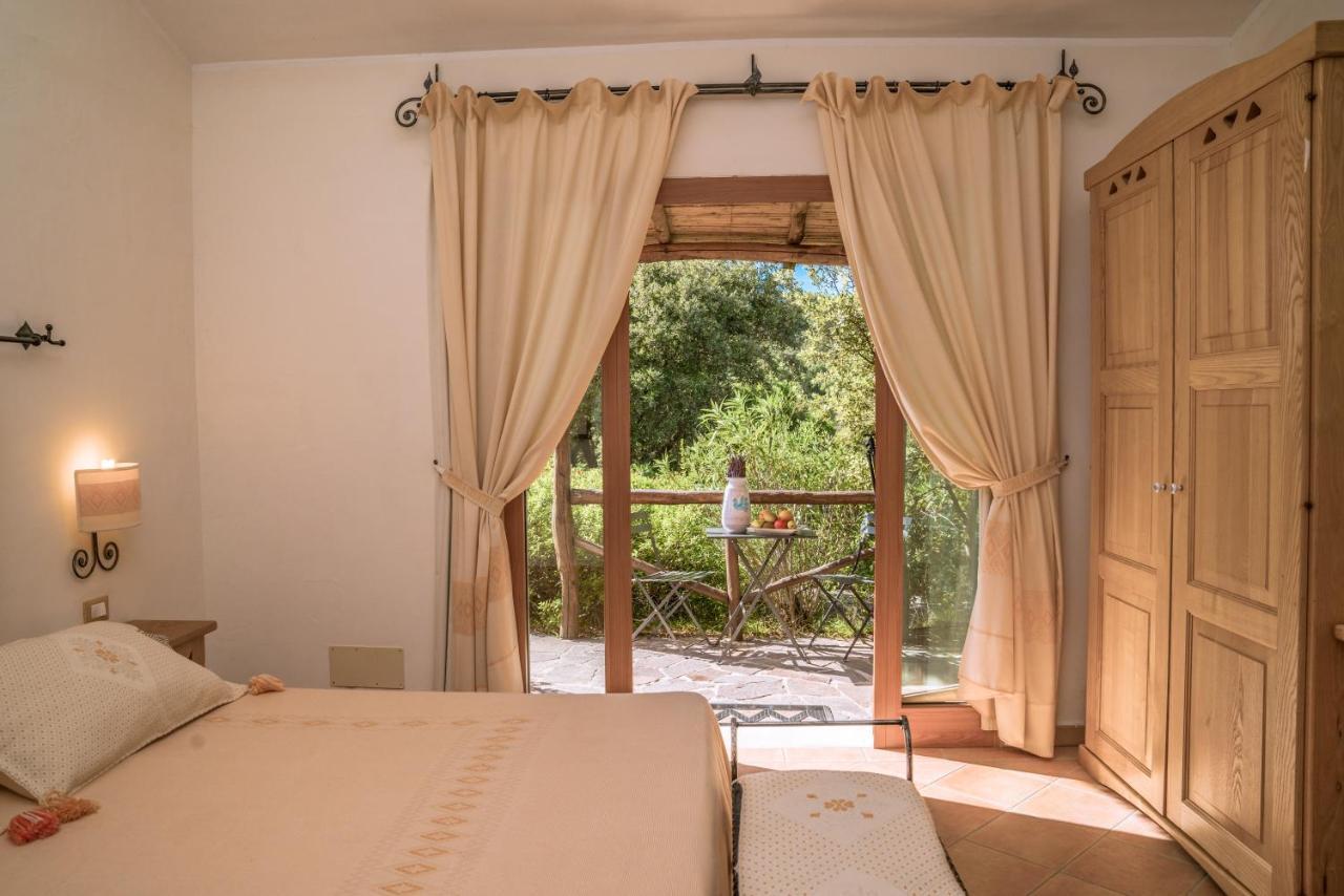 Hotel Aldiola Country Resort Сант Антонио Ди Галура Екстериор снимка