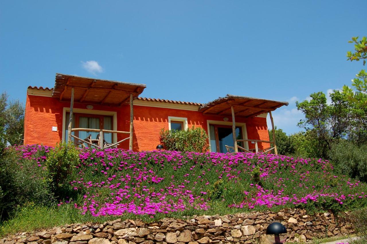 Hotel Aldiola Country Resort Сант Антонио Ди Галура Екстериор снимка